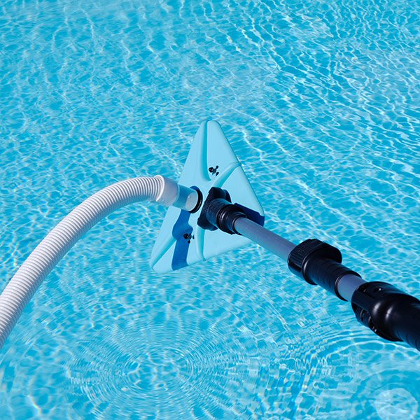 Nettoyage piscine
